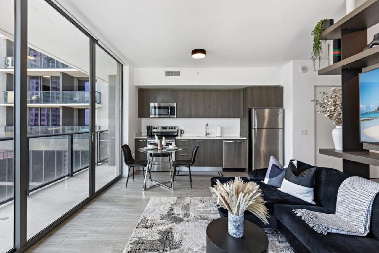 Corner Condo W/ Unrivaled Views ميامي المظهر الخارجي الصورة
